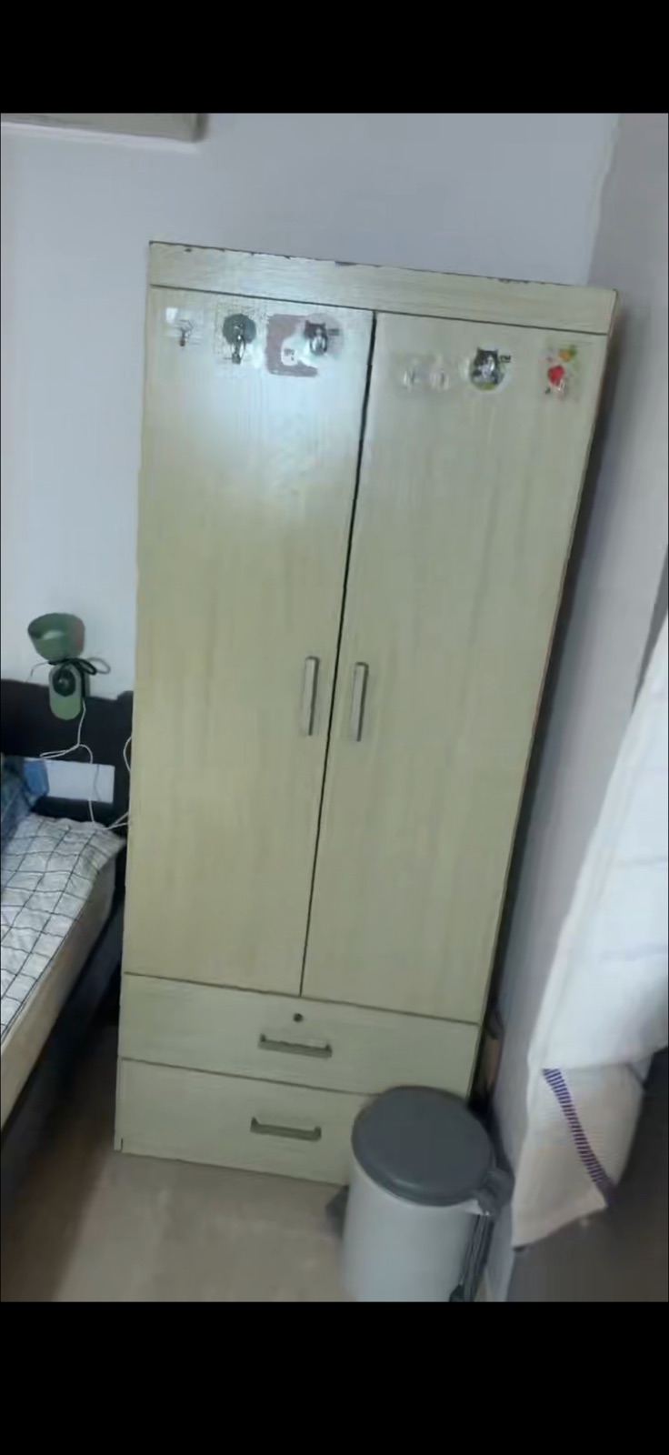 裕廊东 夫妻间  有空调 有窗户 大隔间 邮编602288随时入住可以煮饭 价格$950 只有服务业地址 图片 5