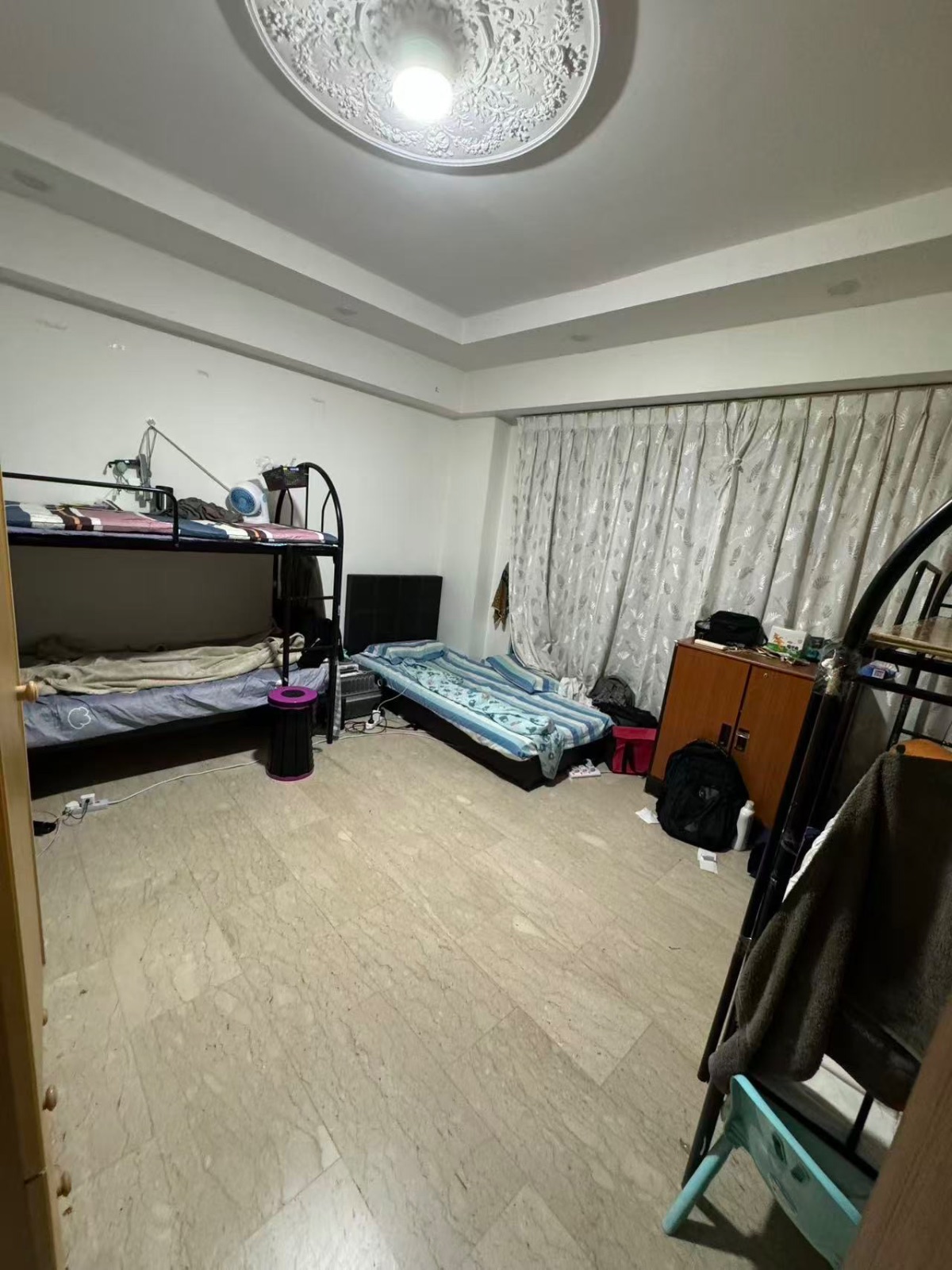 巴西立 · 单人间可煮 · $700/月还有搭房男床位500可以制造业建筑业服务业地址 图片 2
