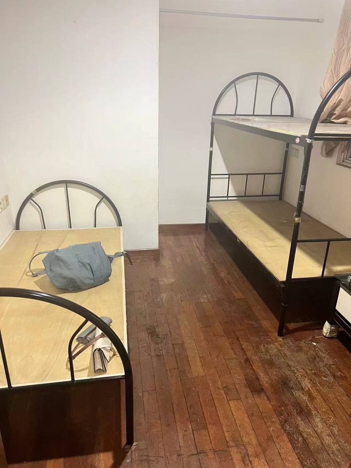 阿裕尼 普通房 · $1,300/月 图片 2