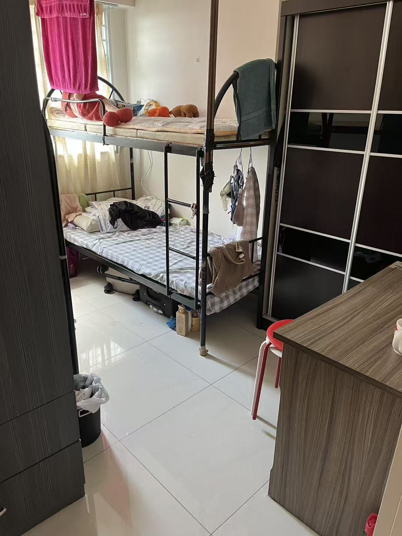 靠近老文礼blk217B女搭房三人间