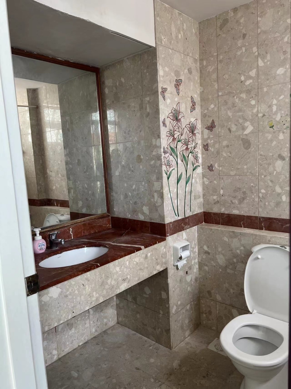 Tampines 淡滨尼主人房 · 近地铁 · 包水电 · $1,500/月 图片 2