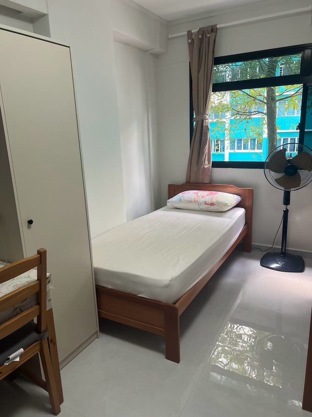 Marsiling 马西岭兀兰床位 · 包水电 · $550/月3人一间单人床
