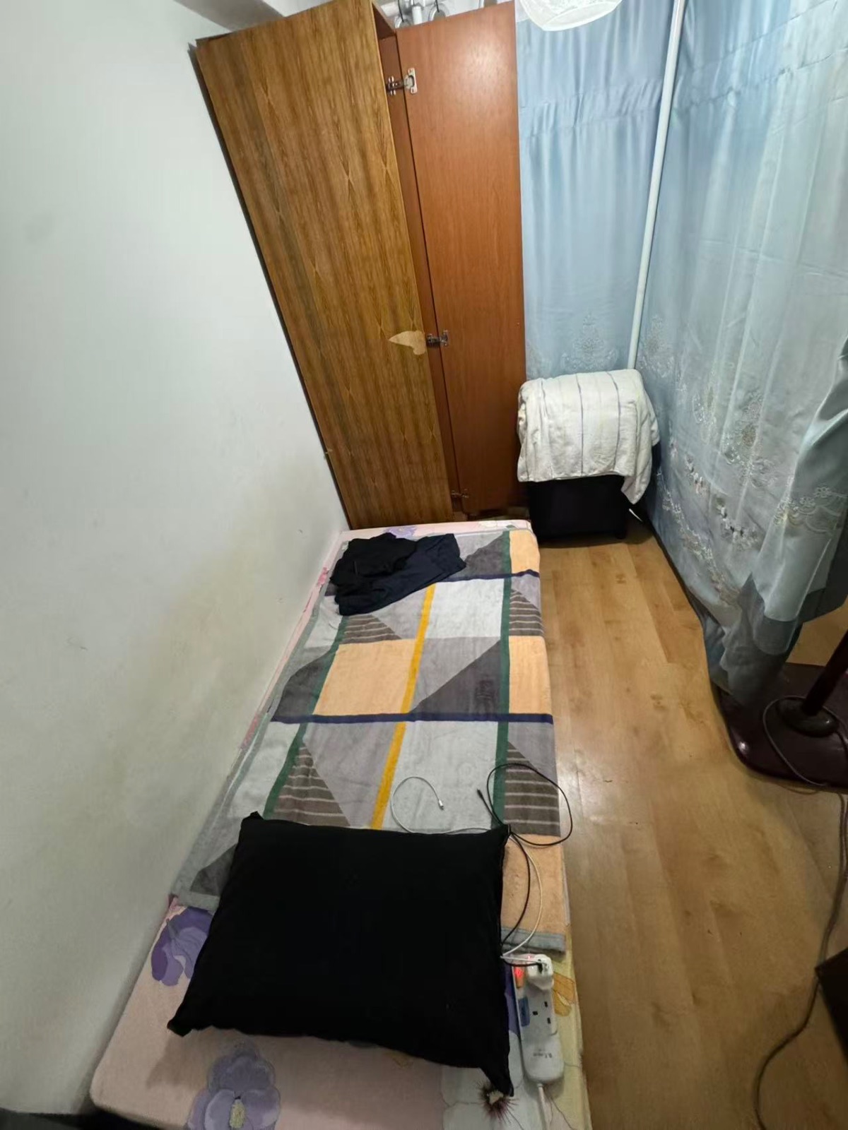 后港 · 可煮 · $400/月 客厅隔间