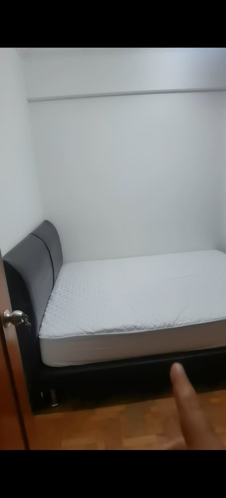 湖畔 普通房 · 包水电 · $1,200/月