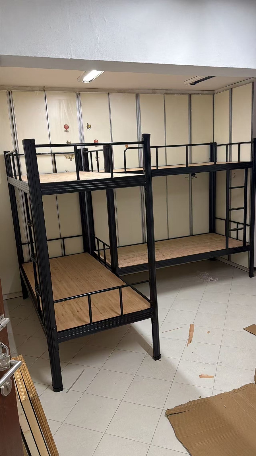 🏠号外，新房小印度竹角芭莎 210665 招男女床位上铺本屋地址450 下铺本屋地址500  不要地址上铺400 下铺450  四人间 水电网全包 有空调 有有限 仅剩4个位置 图片 2