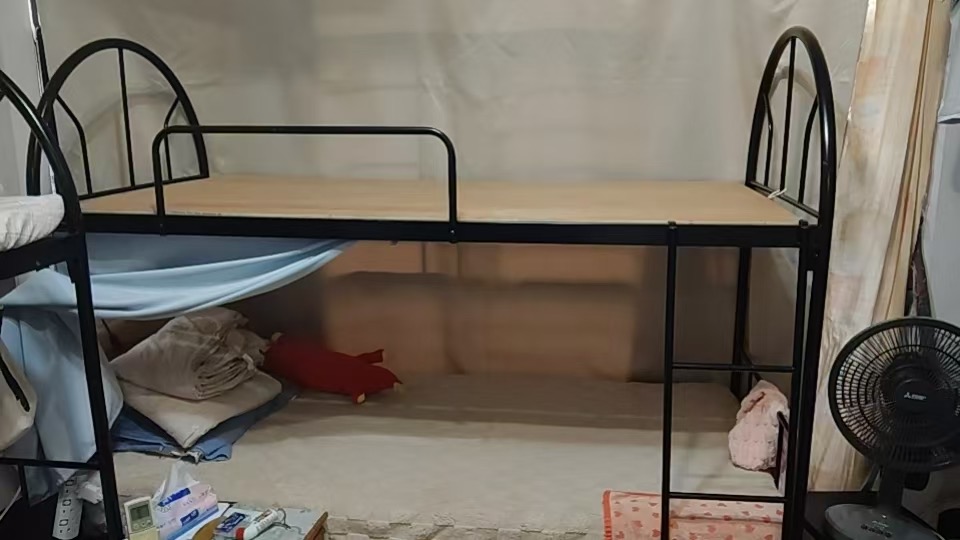 友诺士公寓416730 女床位 3-4人间本屋地址500  男床位4人间  不要地址$400 图片 2