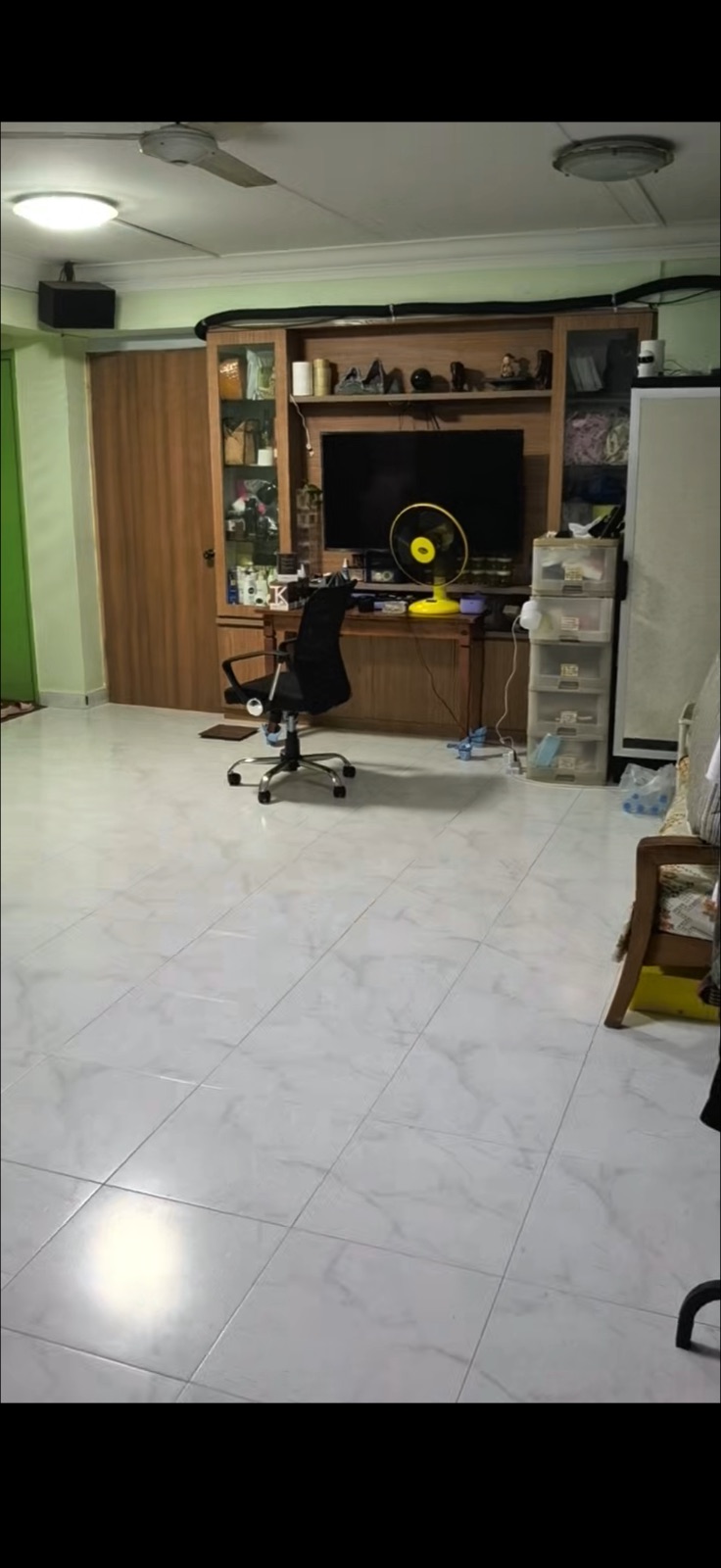淡滨尼大牌727，邮编520727，有主人房四人间的，男床位上铺出租，随时入住，本屋服务业地址，可以大煮，冷气水电网全包， 图片 2