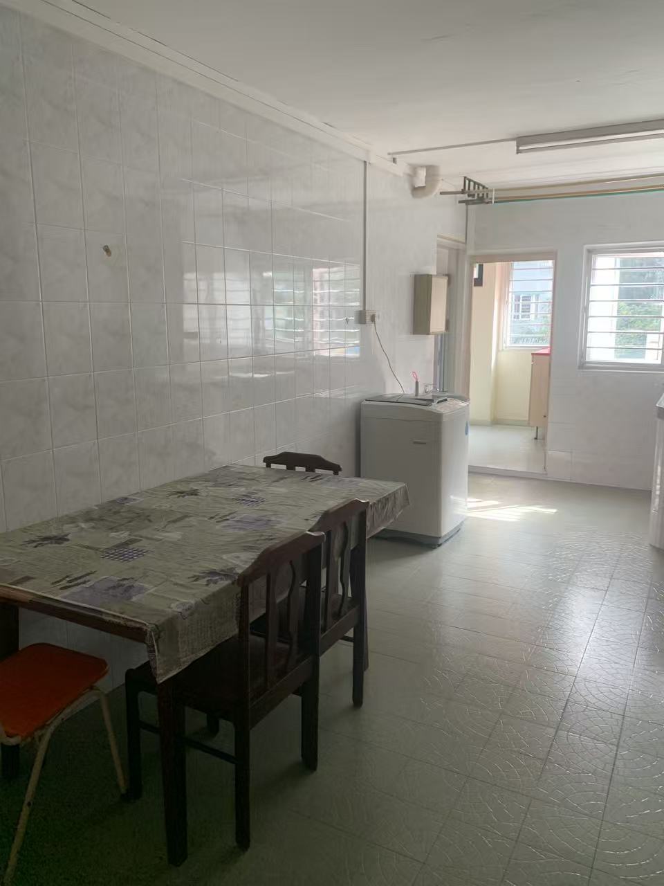 宏茂桥 普通房 · 近地铁 · 包水电 · $1,100/月 图片 2