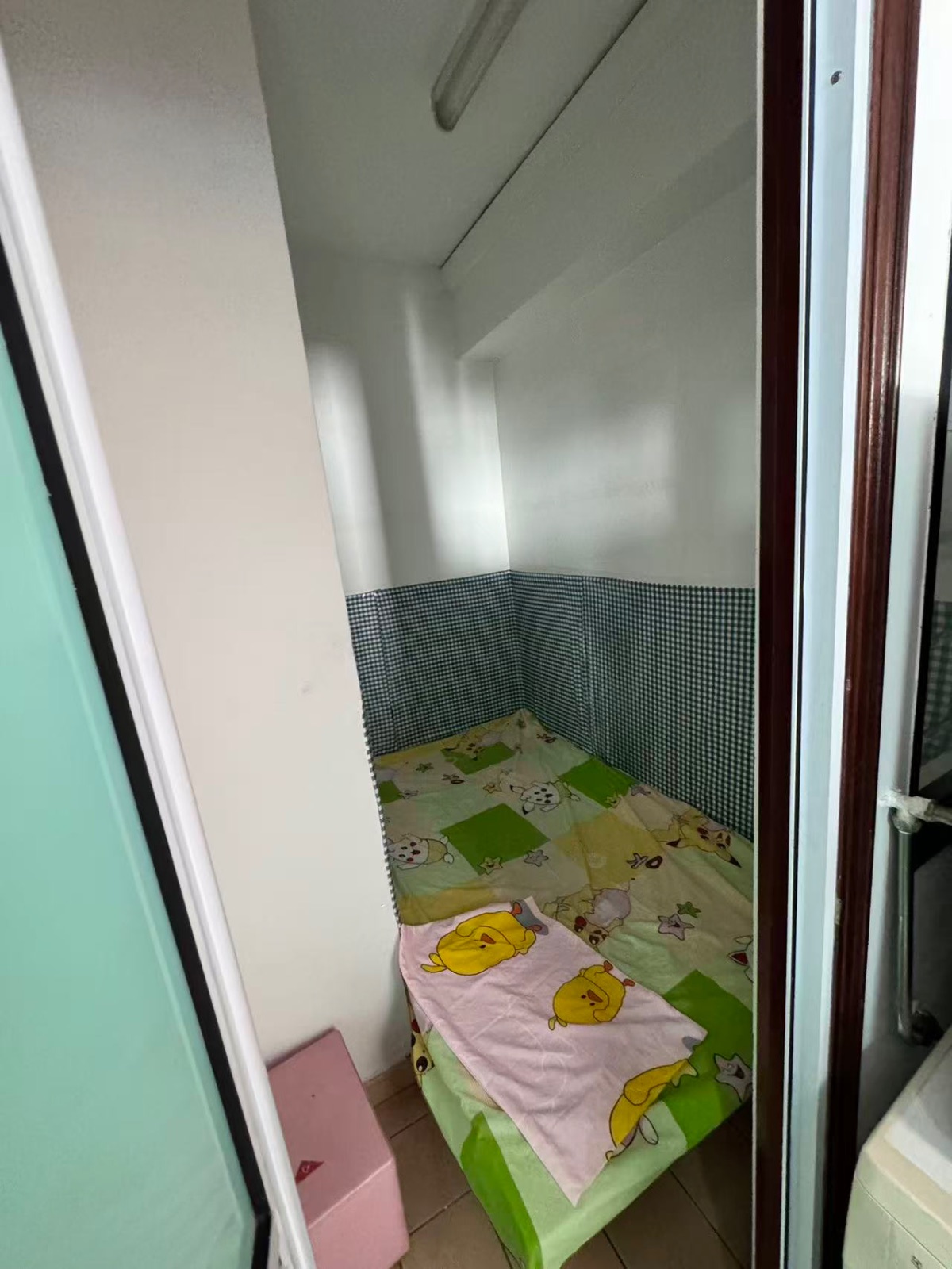裕廊东御花园 · 房源一个人500 2人650没有地址