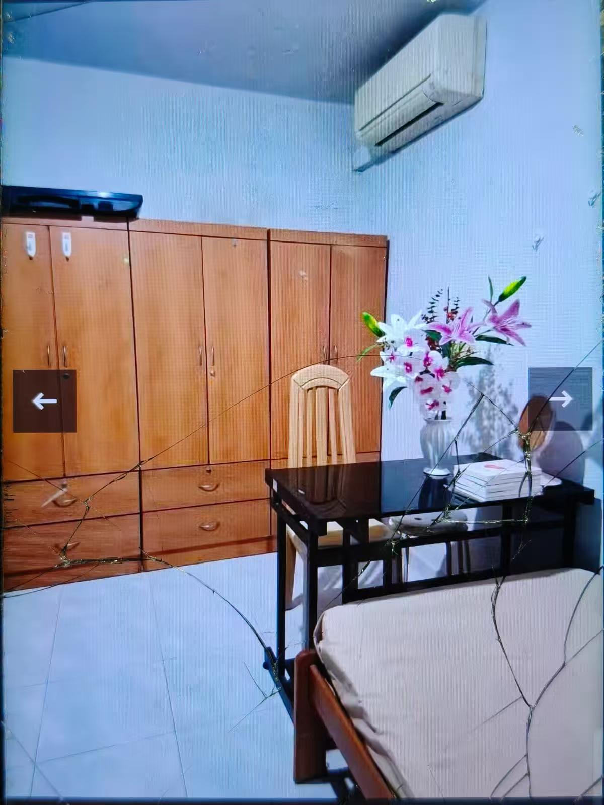 美华 床位 · 近地铁 · 包水电 · $450/月 女3人间 图片 3