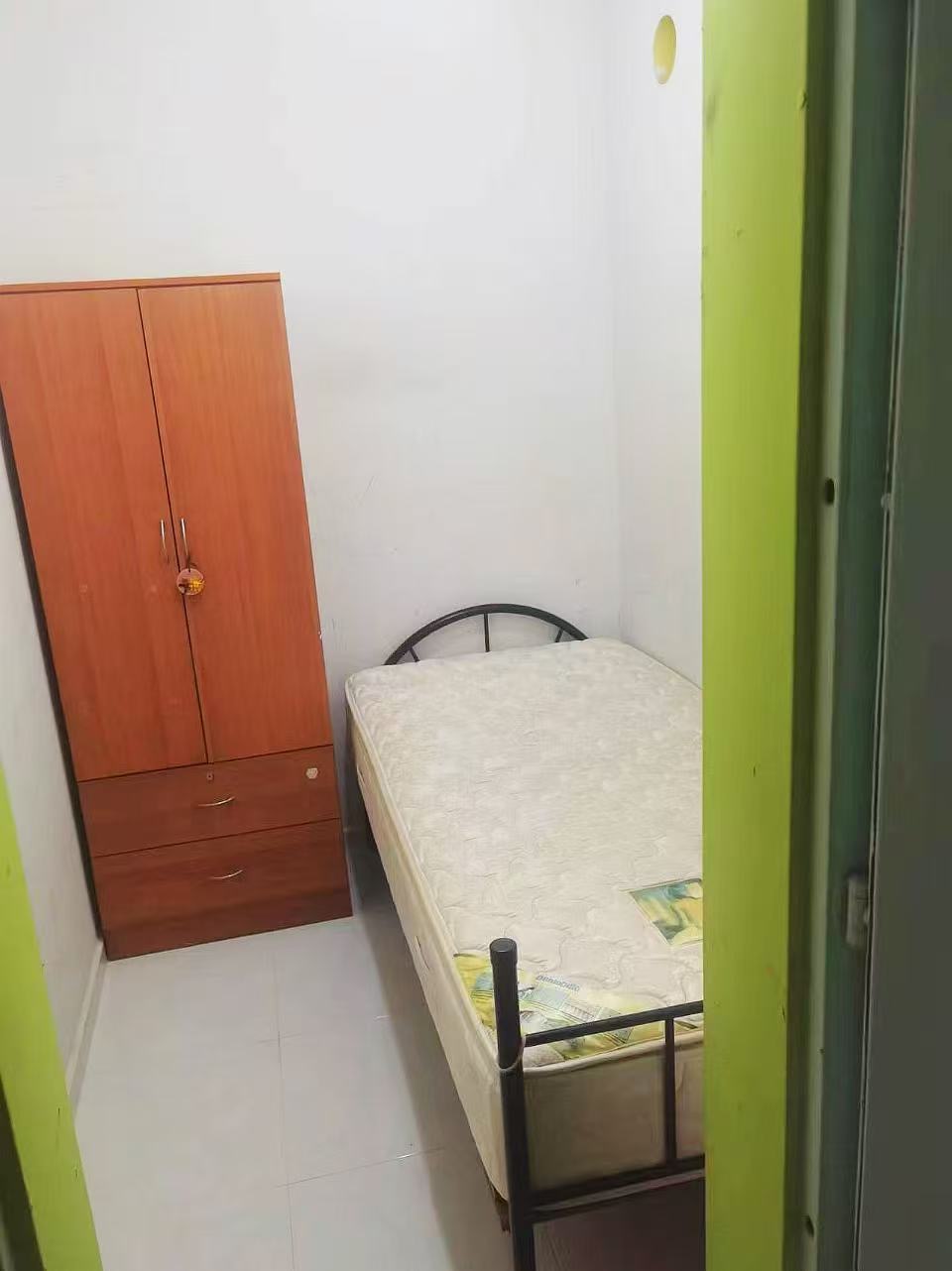 Woodlands South 兀兰南 隔间500块 又空调600本屋地址可以730583合法人数煮饭隔间 · 可煮 图片 2